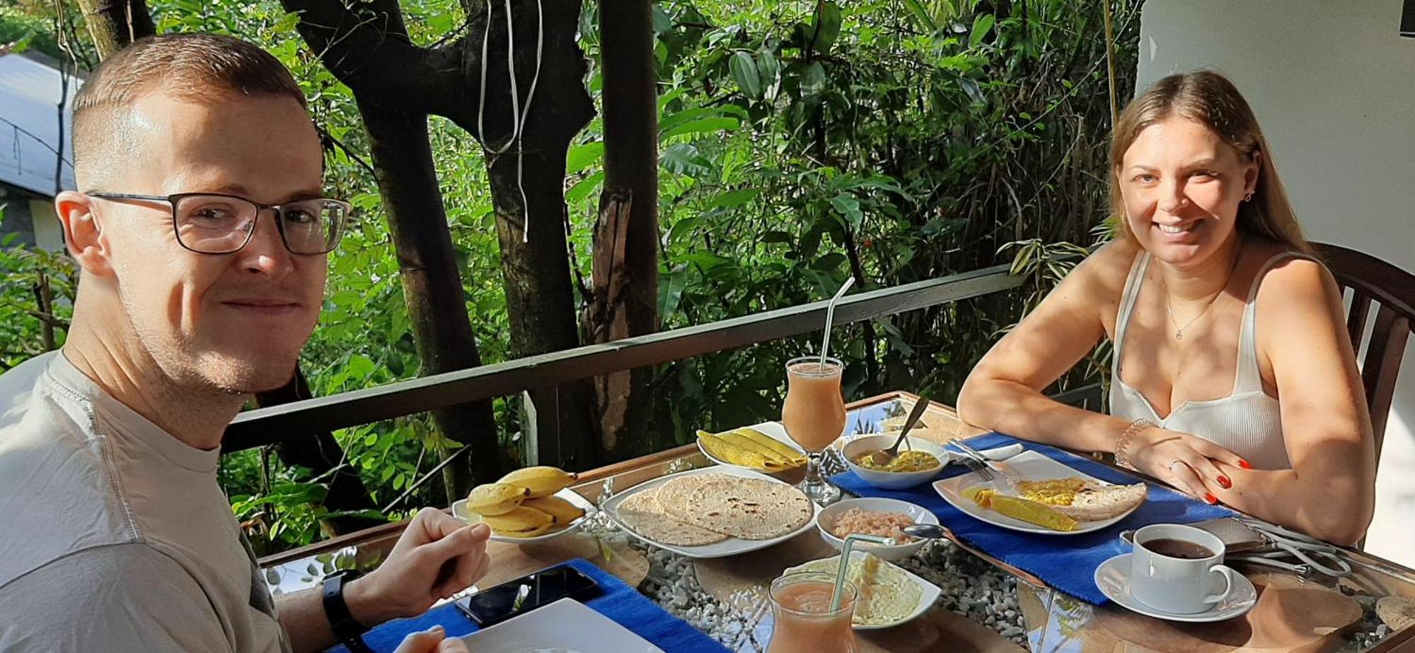 אלה Dhanudi Homestay מראה חיצוני תמונה