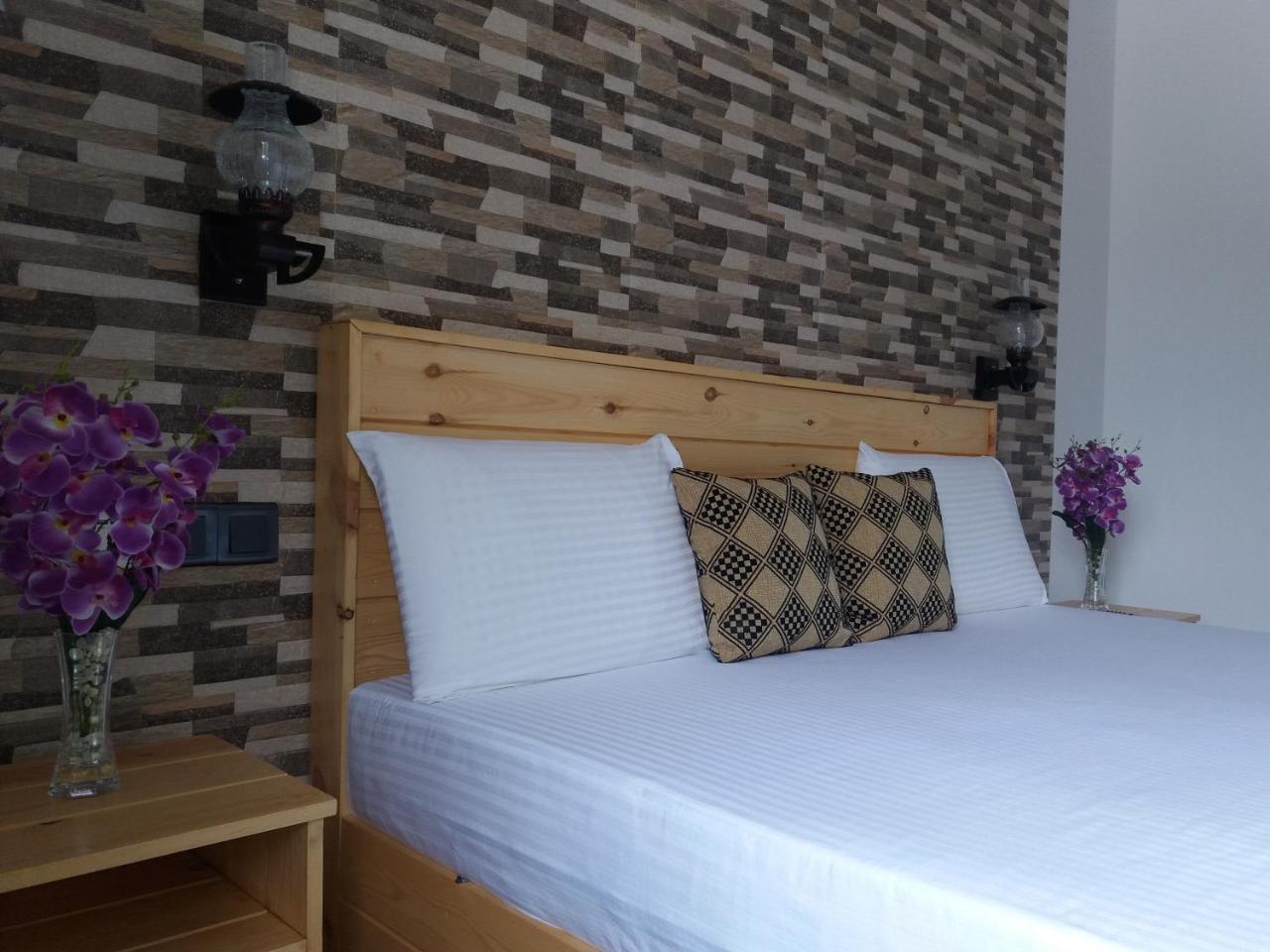 אלה Dhanudi Homestay מראה חיצוני תמונה