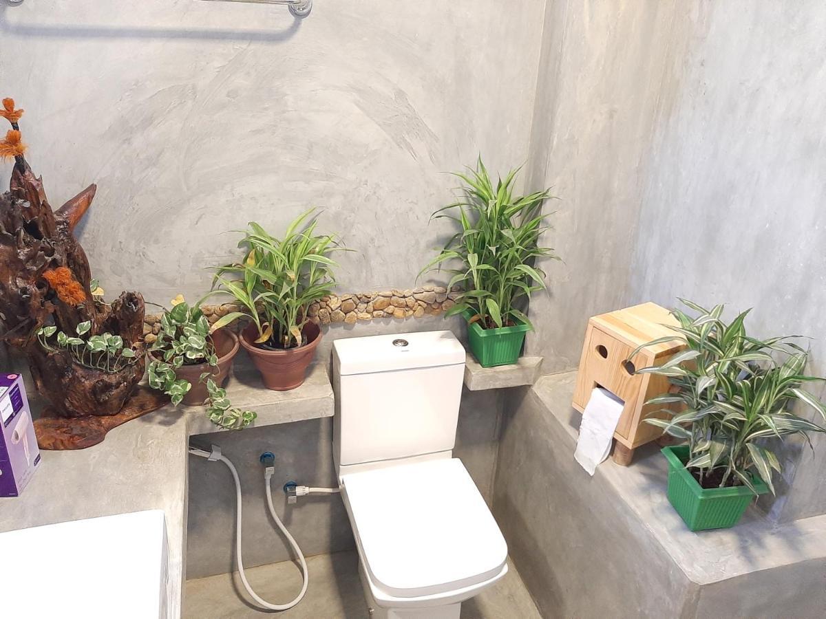 אלה Dhanudi Homestay מראה חיצוני תמונה