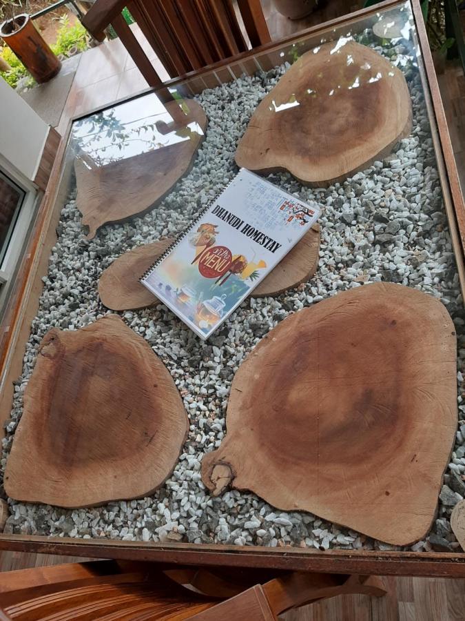אלה Dhanudi Homestay מראה חיצוני תמונה